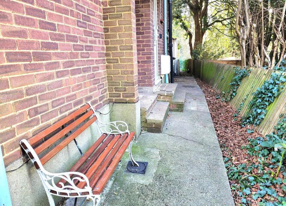 Harry'S House Apartment Watford  Luaran gambar
